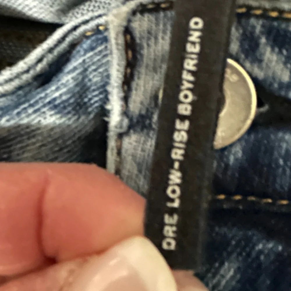 LIKE NEW! Women's Rag & Bone Nora Dre Low Rise Boyfriend Jeans - 25 - Picture 8 of 12